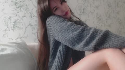 Snapshot of effsweet chatting on December 18, 7:41 pm Eff online show from December 18, 7:41 pm