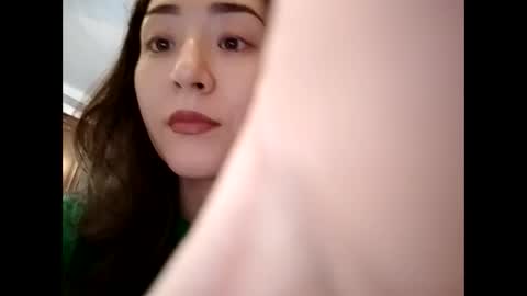 Snapshot of effy007 chatting on December 18, 9:47 am Effy online show from December 18, 9:47 am