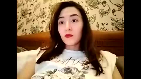 Snapshot of effy007 chatting on October 1, 1:39 pm Effy online show from October 1, 1:39 pm