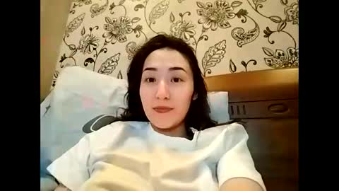 Effy online show from December 5, 4:25 pm