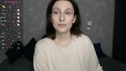 Snapshot of effy_gray chatting on December 30, 1:58 pm Anna online show from December 30, 1:58 pm