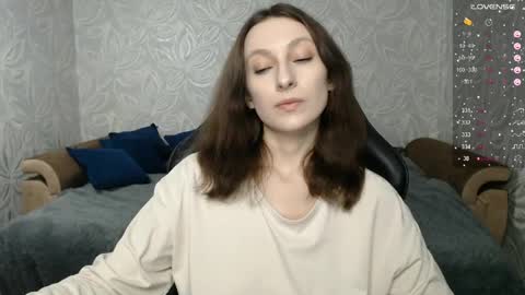Snapshot of effy_gray chatting on April 30, 8:57 pm Anna online show from April 30, 8:57 pm