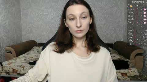 Snapshot of effy_gray chatting on May 14, 7:53 pm Anna online show from May 14, 7:53 pm