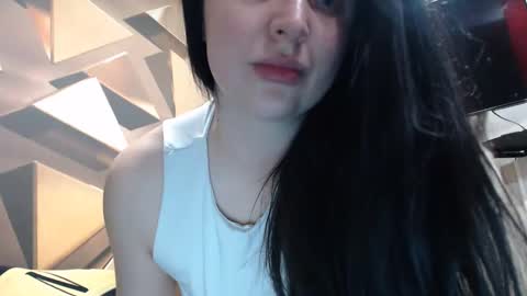 Snapshot of effy_m chatting on April 28, 8:14 pm Effy online show from April 28, 8:14 pm