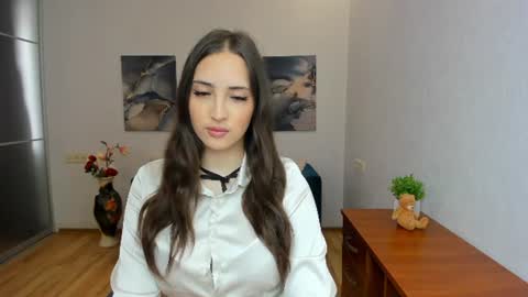 Effy Royse online show from June 21, 5:10 am