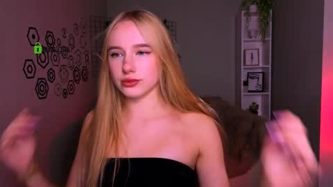 effysosweet online show from January 11, 10:42 am