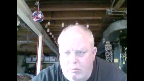 efriff online show from June 1, 11:06 pm