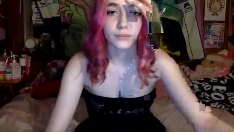 Snapshot of egirlhaile chatting on January 23, 5:35 am Sparkly Haile online show from January 23, 5:35 am