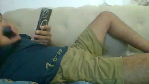 Snapshot of egyman2022 chatting on December 17, 7:20 pm Im momo 35 Egyptian at Dubai online show from December 17, 7:20 pm