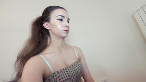 Snapshot of ehotlovea chatting on September 11, 8:09 pm Erik and Alice online show from September 11, 8:09 pm