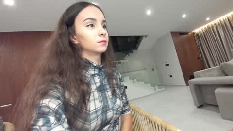 Snapshot of ehotlovea chatting on November 5, 1:16 am Erik and Alice online show from November 5, 1:16 am