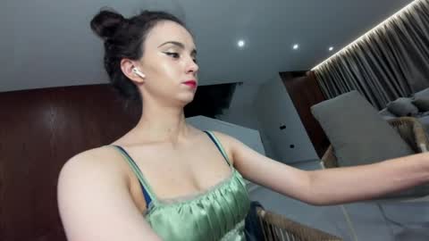 Erik and Alice online show from April 14, 3:23 am