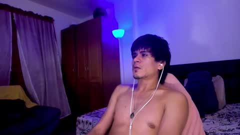 eiden_allenx1 online show from March 15, 4:18 am