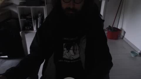 eighthundredeightyeight online show from May 6, 7:02 am