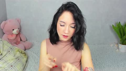 Snapshot of eileenmoores chatting on December 5, 5:20 pm eileenmoores online show from December 5, 5:20 pm