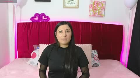 Snapshot of eimy__cute chatting on June 1, 7:15 pm eimy__cute online show from June 1, 7:15 pm