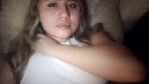 EIMY   MODEL INDEPENDENT online show from February 20, 6:19 am