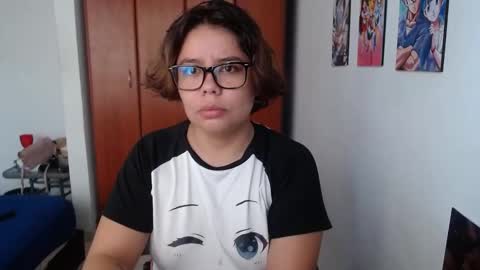 Snapshot of eimy_saenzz chatting on November 18, 1:48 pm eimy_saenzz online show from November 18, 1:48 pm