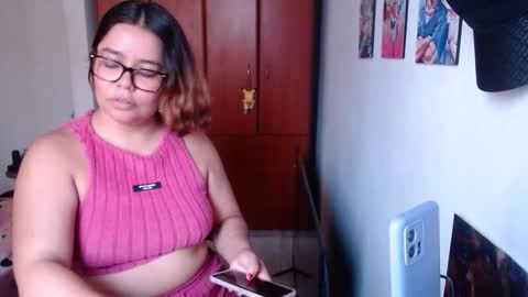 eimy_saenzz online show from March 10, 8:14 pm