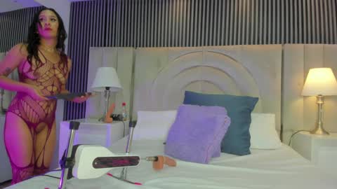 Eymmy online show from January 25, 3:30 am