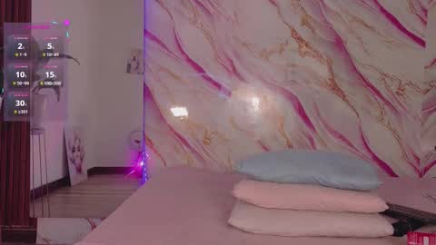 eimyaniston cute online show from March 13, 4:13 pm