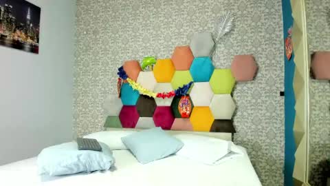 Eimy online show from April 21, 12:33 pm