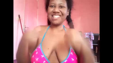 Eirondra Valeen online show from November 19, 11:10 am