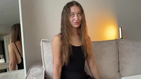 Snapshot of eisastaaar chatting on March 9, 9:57 am Lisa online show from March 9, 9:57 am