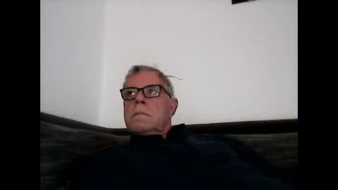 eisbaer1957 online show from December 22, 8:16 am