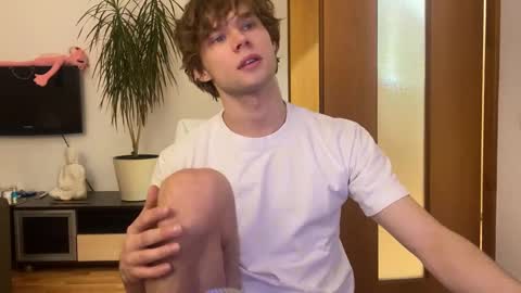 Eitan online show from January 18, 7:15 pm