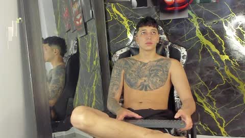 Eithan online show from April 9, 1:16 pm