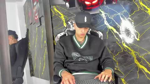 Eithan online show from April 20, 11:46 am