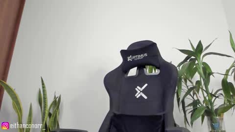 EITHAN CONOR online show from September 13, 2:11 am