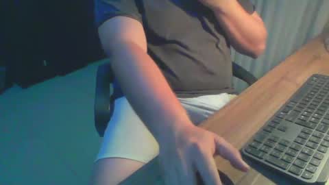 Snapshot of ekudemic chatting on December 17, 12:45 am Juan Pablo M online show from December 17, 12:45 am