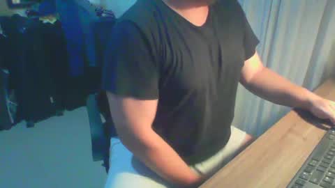 Snapshot of ekudemic chatting on December 27, 7:40 am Juan Pablo M online show from December 27, 7:40 am