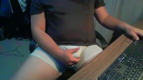 Snapshot of ekudemic chatting on January 19, 5:05 am Juan Pablo M online show from January 19, 5:05 am