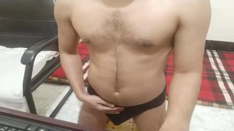 Snapshot of ekzxoxo chatting on March 3, 8:49 am Ekz online show from March 3, 8:49 am