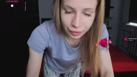 Snapshot of el1s_evans chatting on May 23, 8:07 am please read my bio there is information about private shows and about my personality online show from May 23, 8:07 am