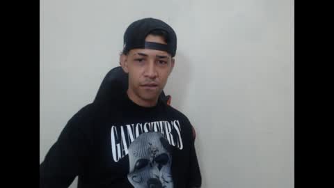 Snapshot of el_menor chatting on May 19, 5:25 am Instagram BelowAbajo online show from May 19, 5:25 am