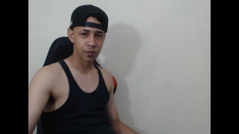 Snapshot of el_menor chatting on May 28, 3:48 am Instagram BelowAbajo online show from May 28, 3:48 am