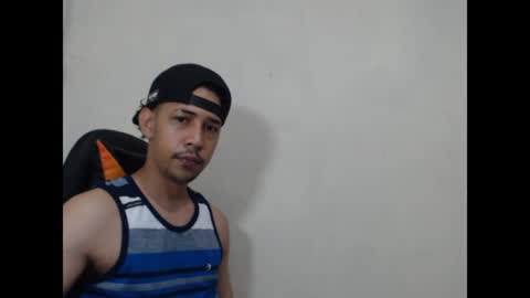 Snapshot of el_menor chatting on June 16, 3:31 am Instagram BelowAbajo online show from June 16, 3:31 am