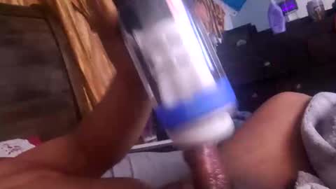 Snapshot of el_santo18 chatting on November 13, 10:36 am Santos online show from November 13, 10:36 am