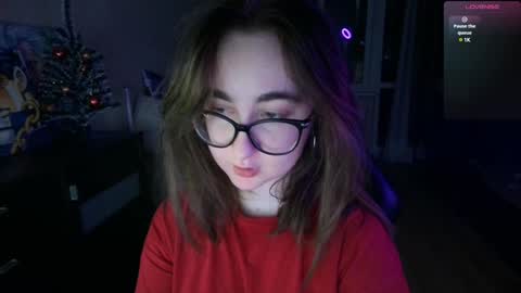 Snapshot of el_sweety chatting on December 25, 3:49 pm If you like it when I meow give me a thumbs up online show from December 25, 3:49 pm