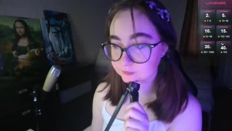 Snapshot of el_sweety chatting on February 27, 8:50 am If you like it when I meow give me a thumbs up online show from February 27, 8:50 am
