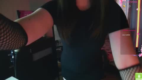 Snapshot of el_sweety chatting on October 22, 8:47 am If you like it when I meow give me a thumbs up online show from October 22, 8:47 am