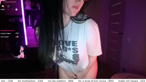 Snapshot of el_sweety chatting on May 4, 11:23 pm If you like it when I meow give me a thumbs up online show from May 4, 11:23 pm