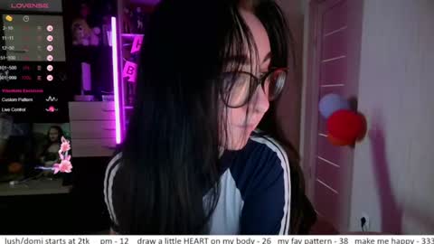 Snapshot of el_sweety chatting on July 13, 1:58 pm If you like it when I meow give me a thumbs up online show from July 13, 1:58 pm
