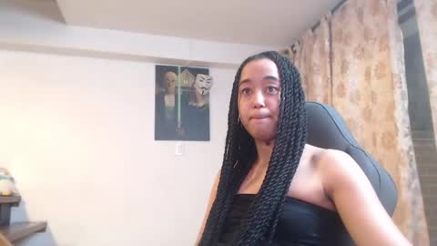 Ela  Help me reach 100 thumbs up online show from January 14, 4:04 am