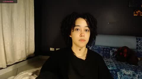 Ela  Help me reach 100 thumbs up online show from March 9, 2:29 am