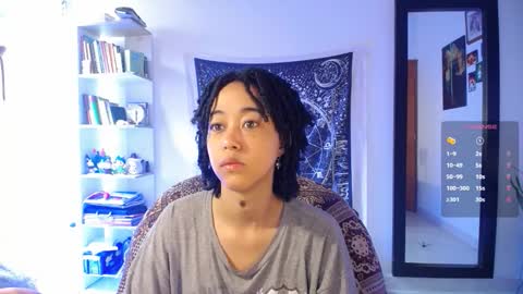 Ela  Help me reach 100 thumbs up online show from March 18, 3:48 pm